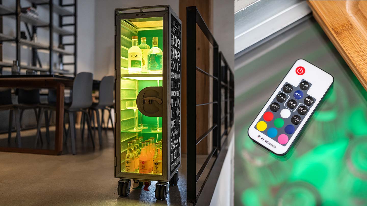 Flugzeugtrolley als Bar mit steuerbaren LEDS via Fernbedienung