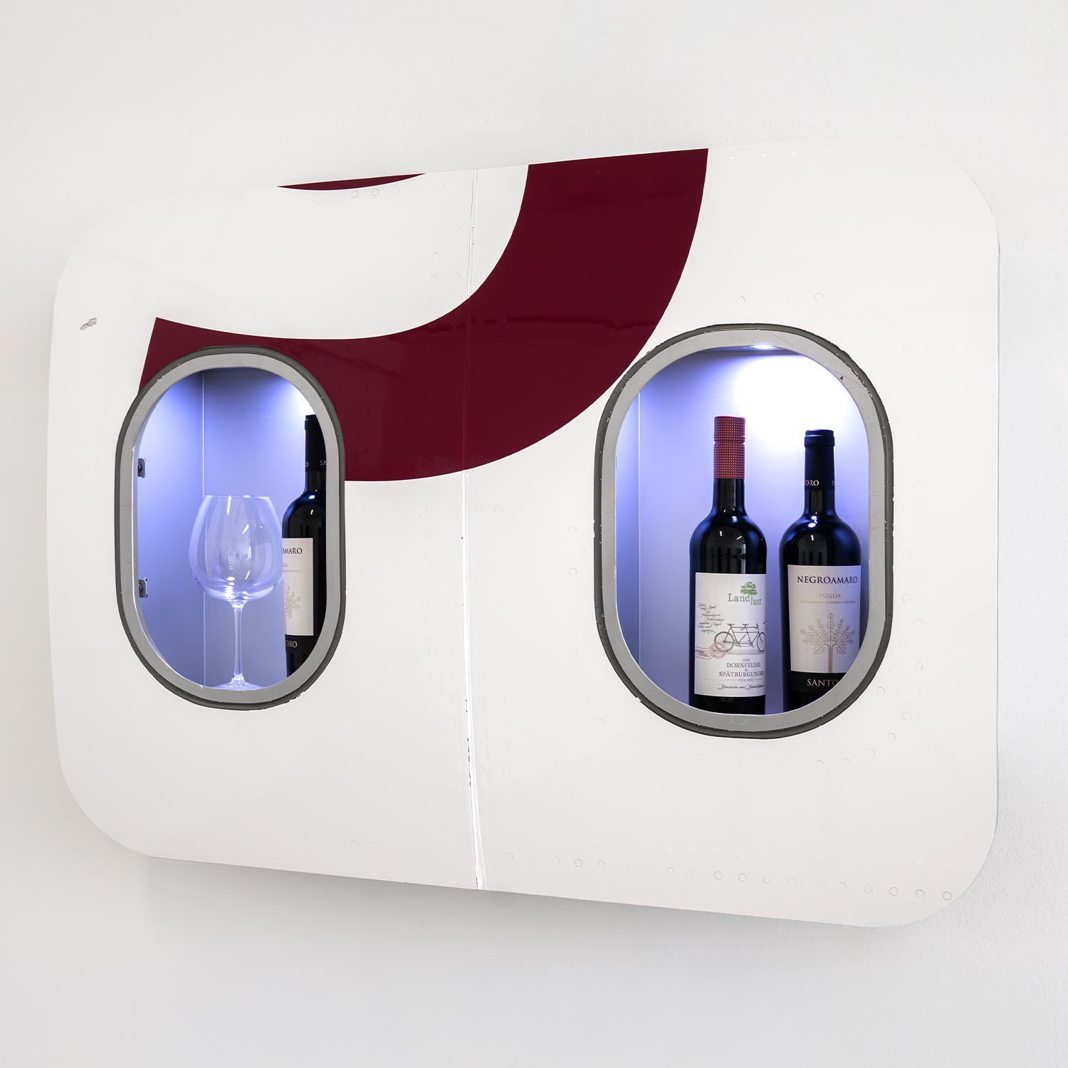 Original Eurowings 2er Flugzeugfenster als Wandbar Originallack - A319 Limitiert 1/1